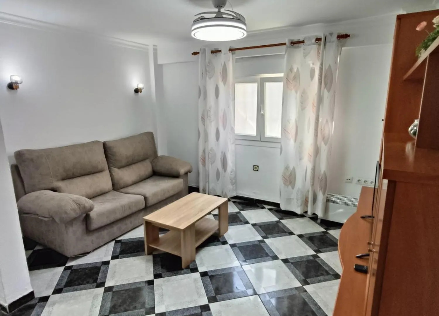 Апартаменты Piso Calidad Precio Junto A La Playa De La Victoria Кадис